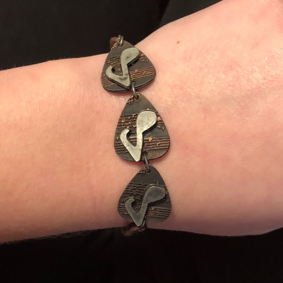Jewelry - Guitar pick/music note bracelet